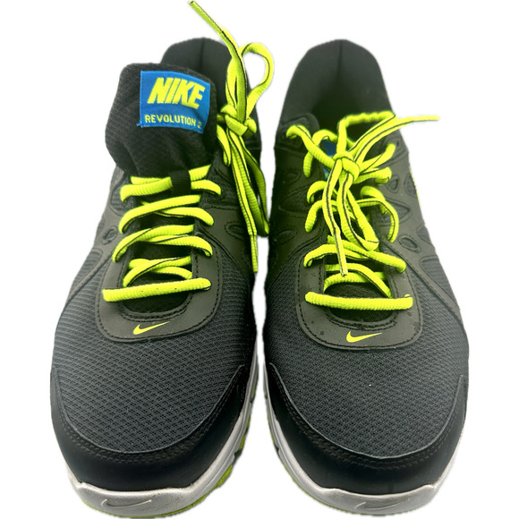 Men 13 NIKE Revolution 2 Black Volt NeonYellow Lo Top Sneakers - Picture 1 of 8